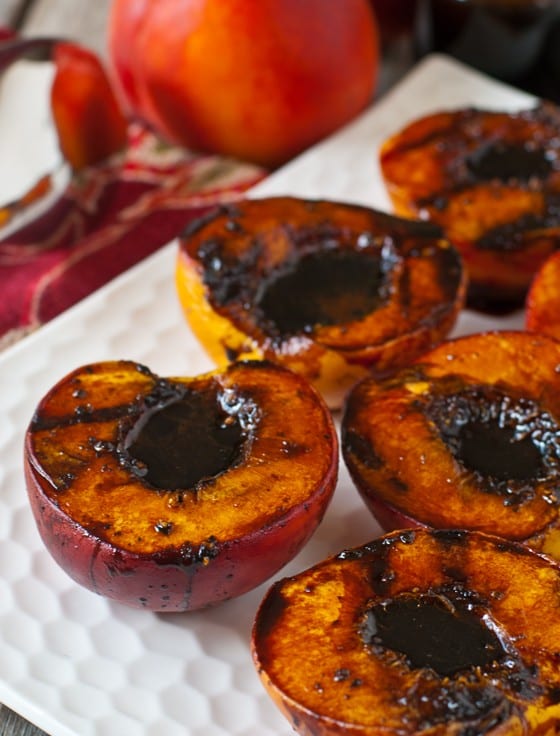 recipe to make grilled balsamic vinegar peaches